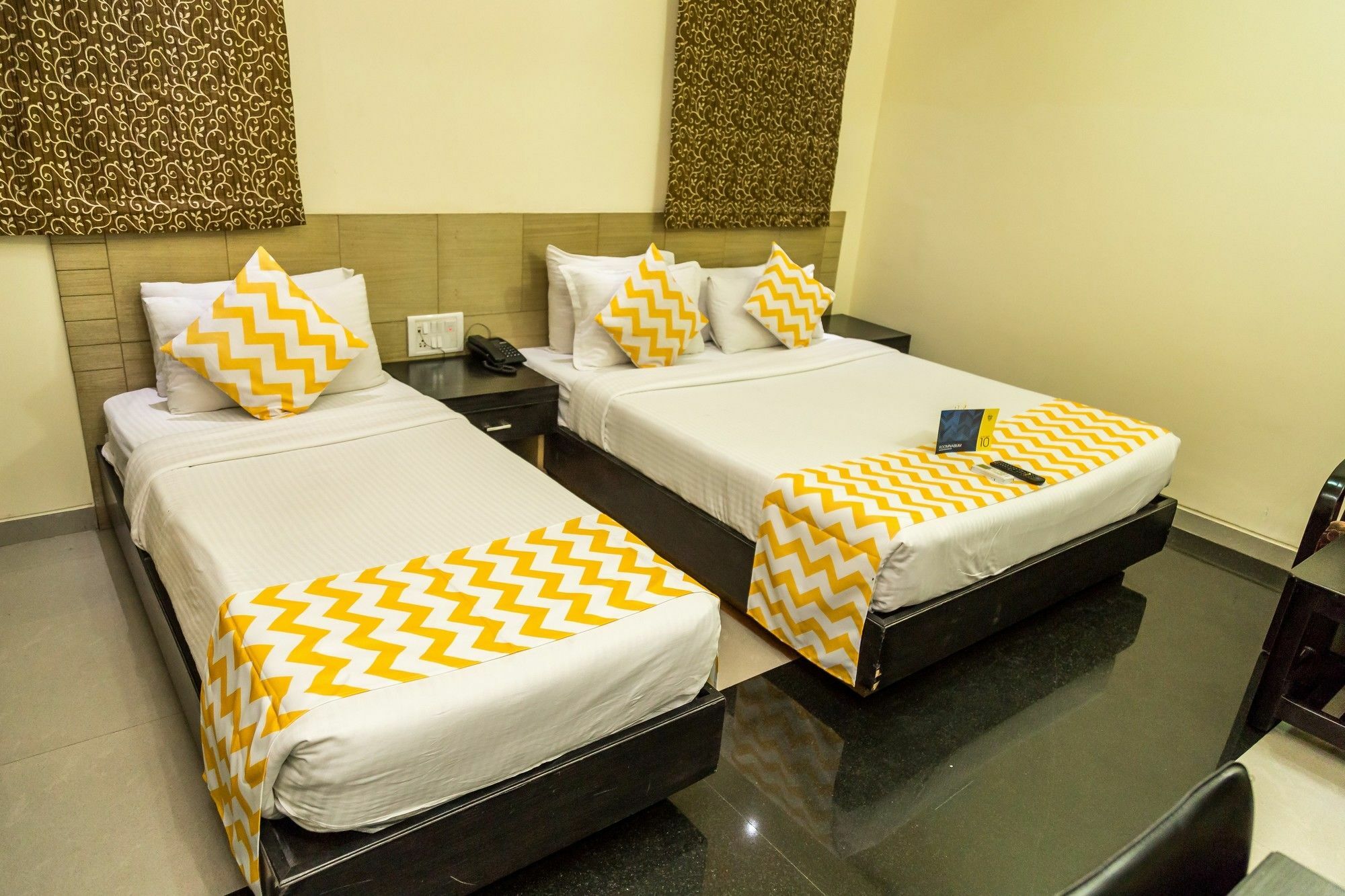 העיר בנגלור Hotel Arafa Inn מראה חיצוני תמונה