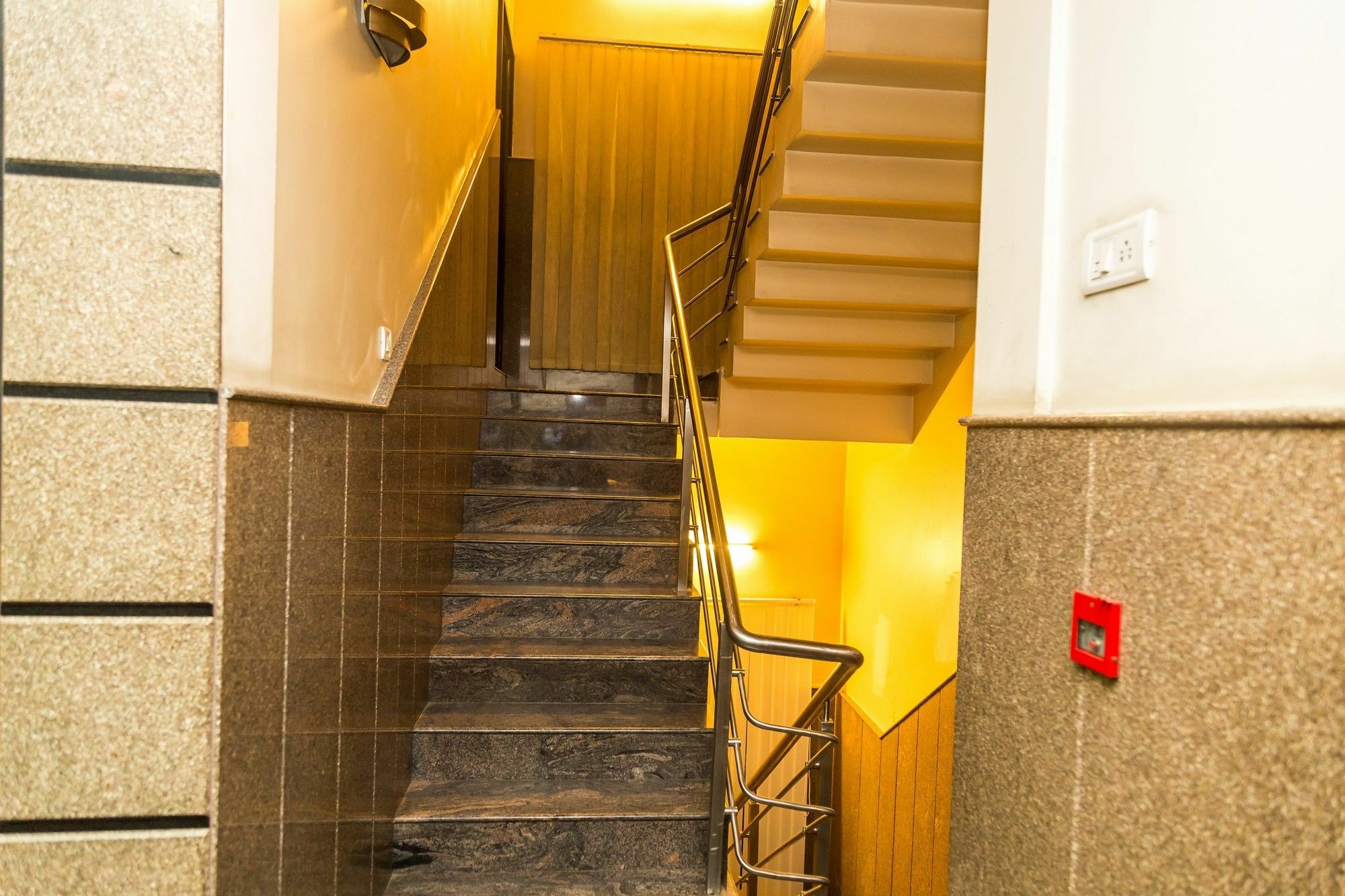 העיר בנגלור Hotel Arafa Inn מראה חיצוני תמונה