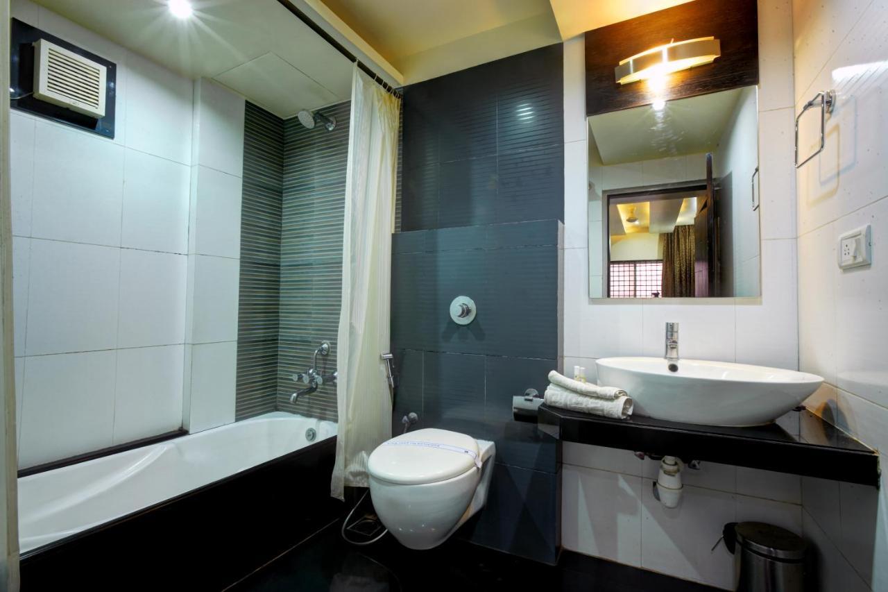 העיר בנגלור Hotel Arafa Inn מראה חיצוני תמונה